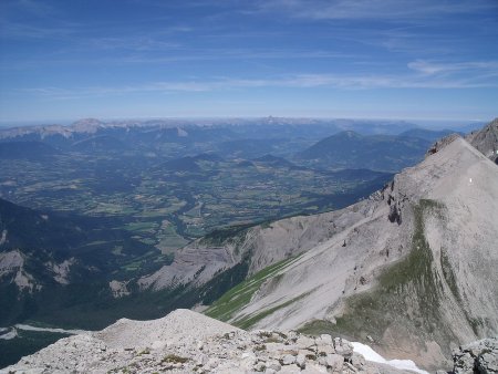 Du Sommet, au nord-ouest, la barrière est du Vercors