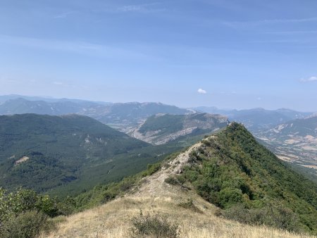 Descente vers le Pas de Zègues.