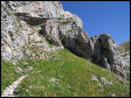 Sous le couloir des Sarrasins.