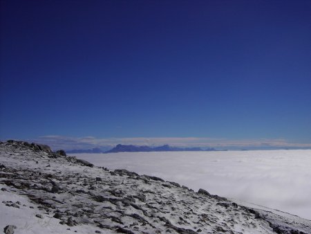 Le Dévoluy au-dessus de la mer de nuages