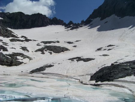 Le lac, le glacier et le col de la Besassanèse.