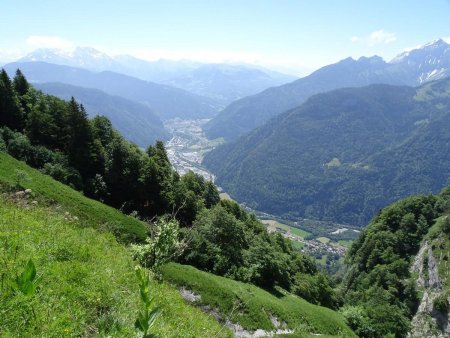 Col de la Bourse : regard sur la vallée de Thônes