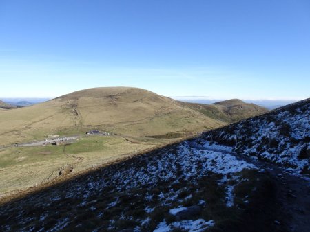 Au-dessus du Col de la Croix Morand