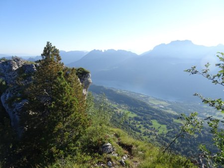 Crêt de Lally : le petit lac d’Annecy