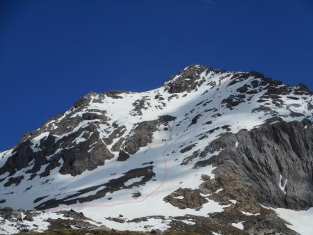 Tracé de la face N.O pour rejoindre l’arête ouest