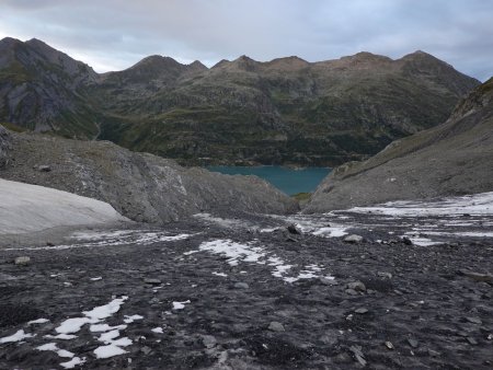 Sur la glace noire...