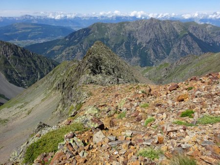 Au delà de la zone de rocher.