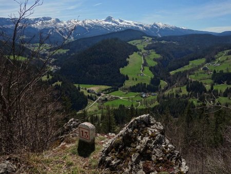 Un dernier point de vue sur la Grande Moucherolle avant de descendre à la Martinière