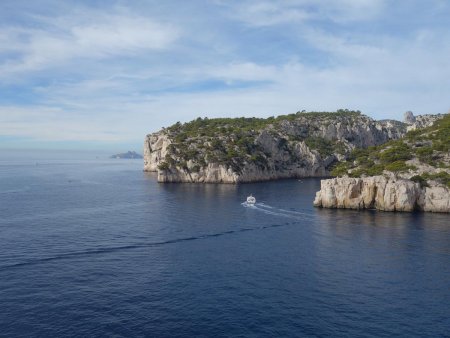 Île de Riou, Plateau de Castel Vieil, embouchure de la Calanque d’Envau