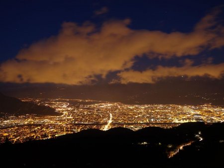 Sur la route du retour, Grenoble by night...