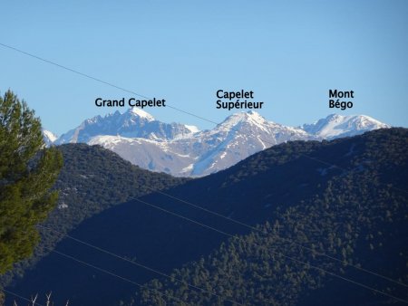 Déjà une belle vue sur les montagnes du Mercantour depuis la barrière verte