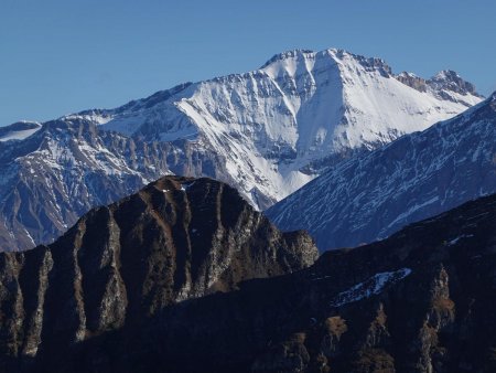 Un regard vers le Wildhorn.