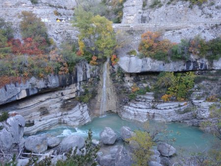 Gorges de la Méouge, cascade