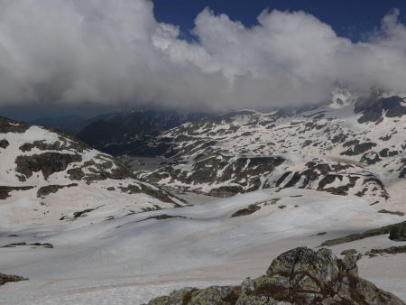 On domine le plateau des Sept Laux.