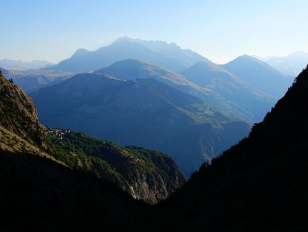 La chaîne des Grandes Rousses.