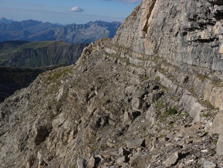 La vire, assez étroite mais finalement plutôt confortable.