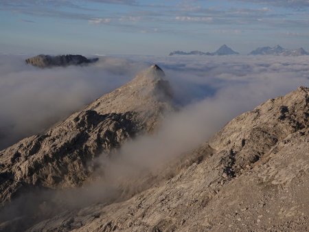 Au gré d’un petit détour, la vue sur la Pointe de la Carmélite.