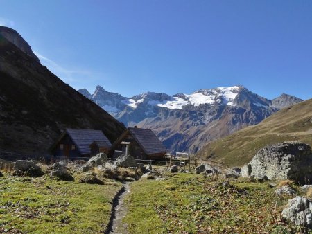 Refuge de Plaisance (2176m)