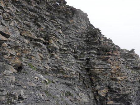 Le passage du câble, impressionnant mais facilité par de bonnes marches.