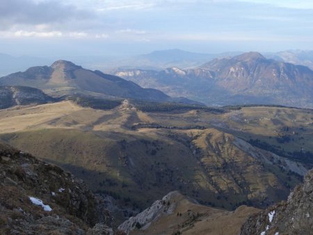 Plateaux de Cenise et de Solaison, la Pointe d’Andey et le Môle...