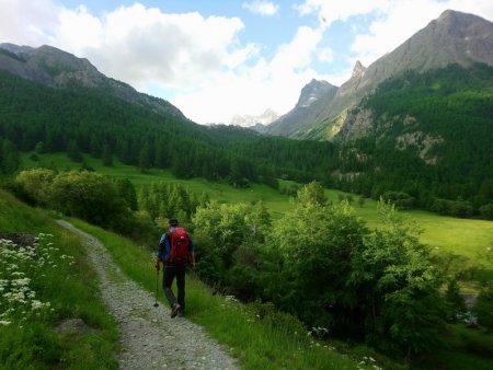 Approche vers le Béal de Parouart