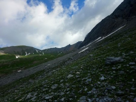 Traversée en faux plat vers la grande vire directe