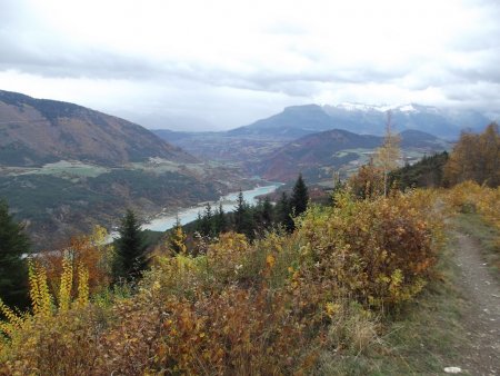 Le lac de Monteynard, entre Senépy et Châtel