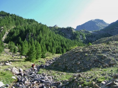 Traversée du Ravin de Courrouit plus bas que la Cabane de Courrouit