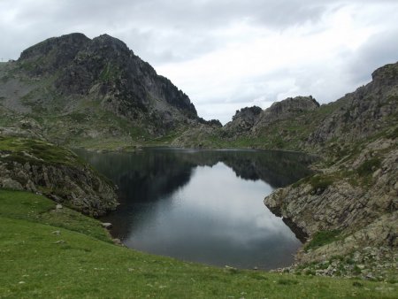 Vue sur le lac en montant vers la Brèche Nord