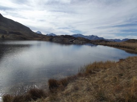 Lac Besson, au fond à gauche la Muzelle