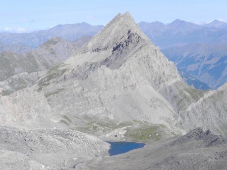 Au dessus du lac d’Asti