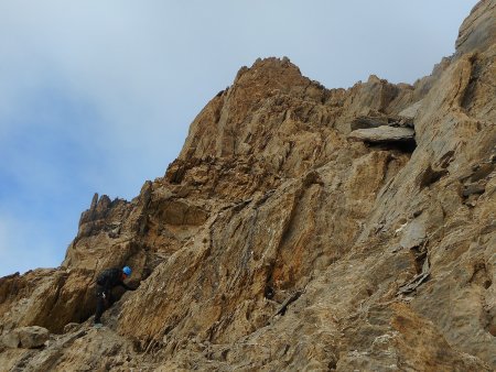 On rejoint l’arête