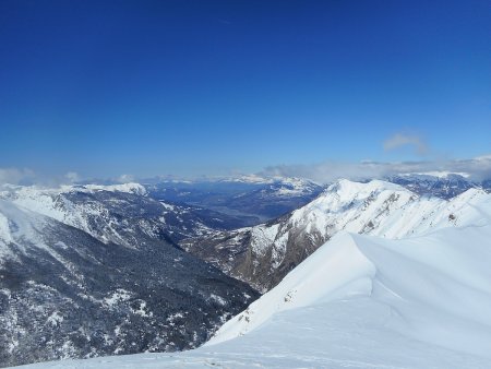 Au sommet : arête de la Ratelle, lac de Serre Ponçon