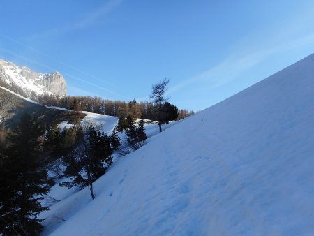 Approche du col de Conode très enneigé