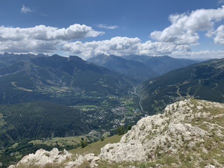 Vallée du Haut Verdon, le village d’Allos.