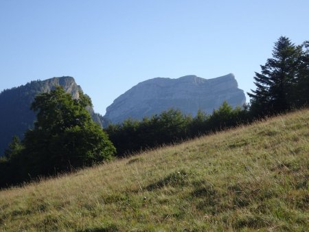 Émeindras de Dessus : Bec Charvet et Dent de Crolles