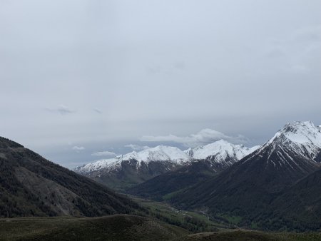 A gauche l’ Enclause (sud frontière italienne).