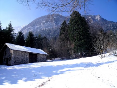 Grange au lieu-dit Charnier