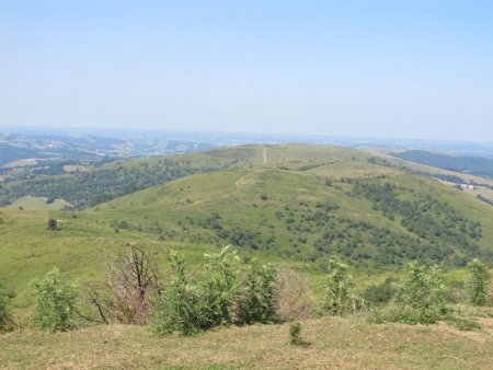 Et vue arrière sur la crête de Kurutxehegi par laquelle on est arrivé.