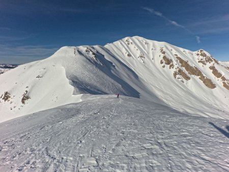 Descente sur le col de l’Eissalete, au fond Costa Rouenda.