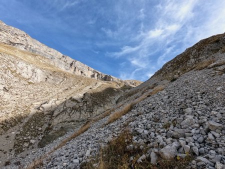 Descente dans le ravin de Loupon.