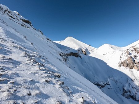 Vue vers Plate Longue et Vallon Pierra.