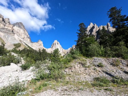 Tête de Vachères, Serre Long, Haut Bouffet et Roc de Garnesier.