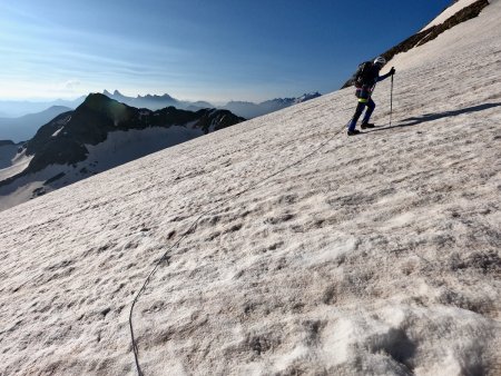 Les Aiguilles d’Arves et la Meije entrent dans le décor !