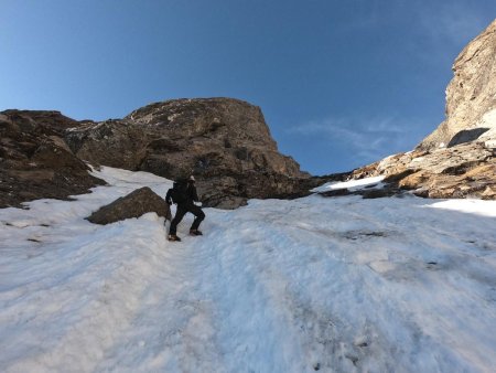 Bientôt en haut du ravin.