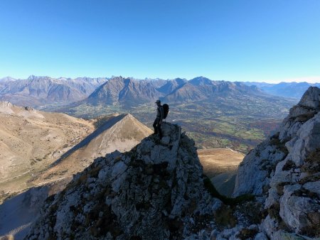 Mika sur l’aiguille.