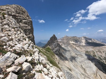 Descente par la voie normale vers le vallon de Boudelle