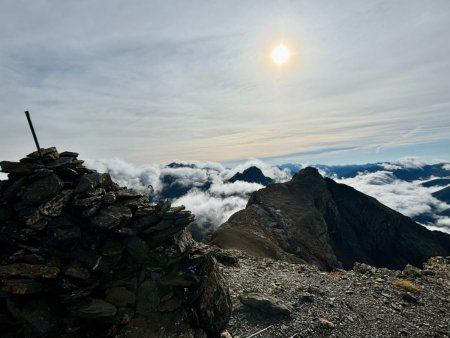 Cairn sommital de la Tête de la Courbe