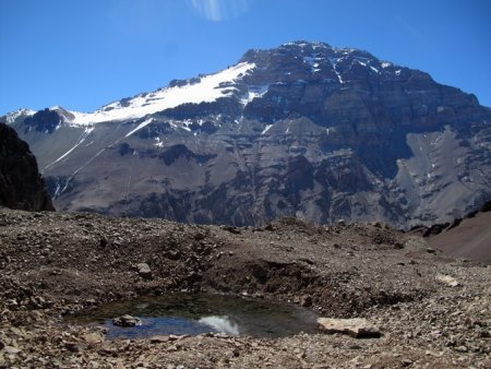 La masse imposante de l’Aconcagua