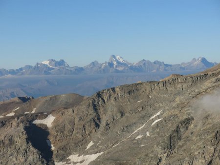 Les Ecrins de gauche à droite : Pelvoux-Ailefroide, Coolidge, Fifre-Barre des Ecrins, Faurio et à droite Grande Ruine : Bourcet, Maitre, Brevoort 